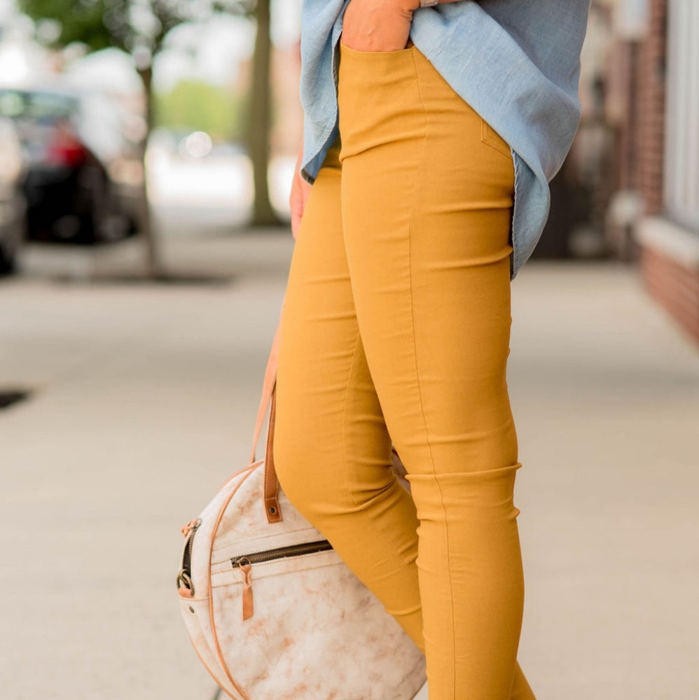 Betseys Boutique Mustard Leggings, XL, NWOT